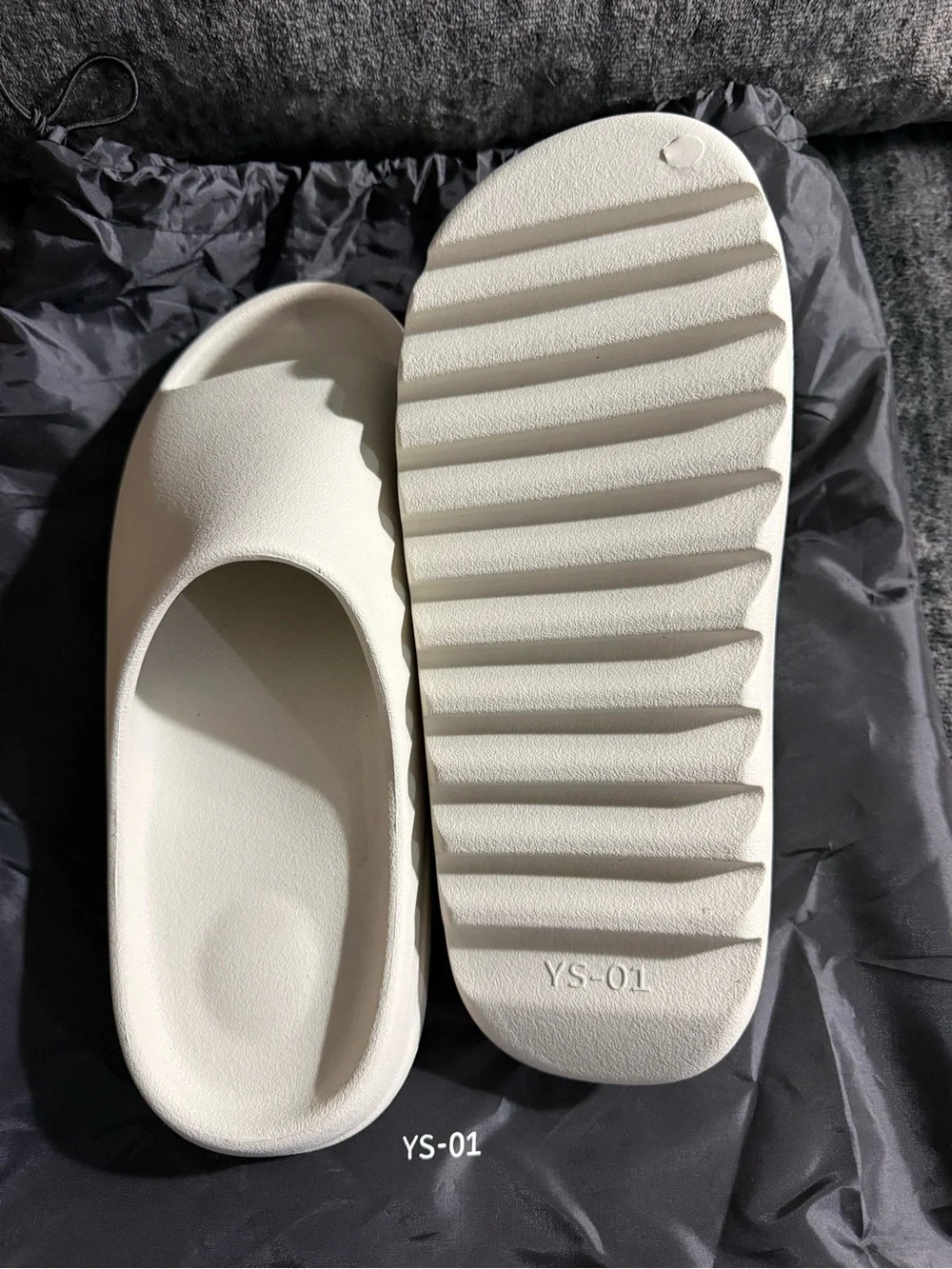 Yeezy YS-01 cream Minimal Slide Sandals size 13